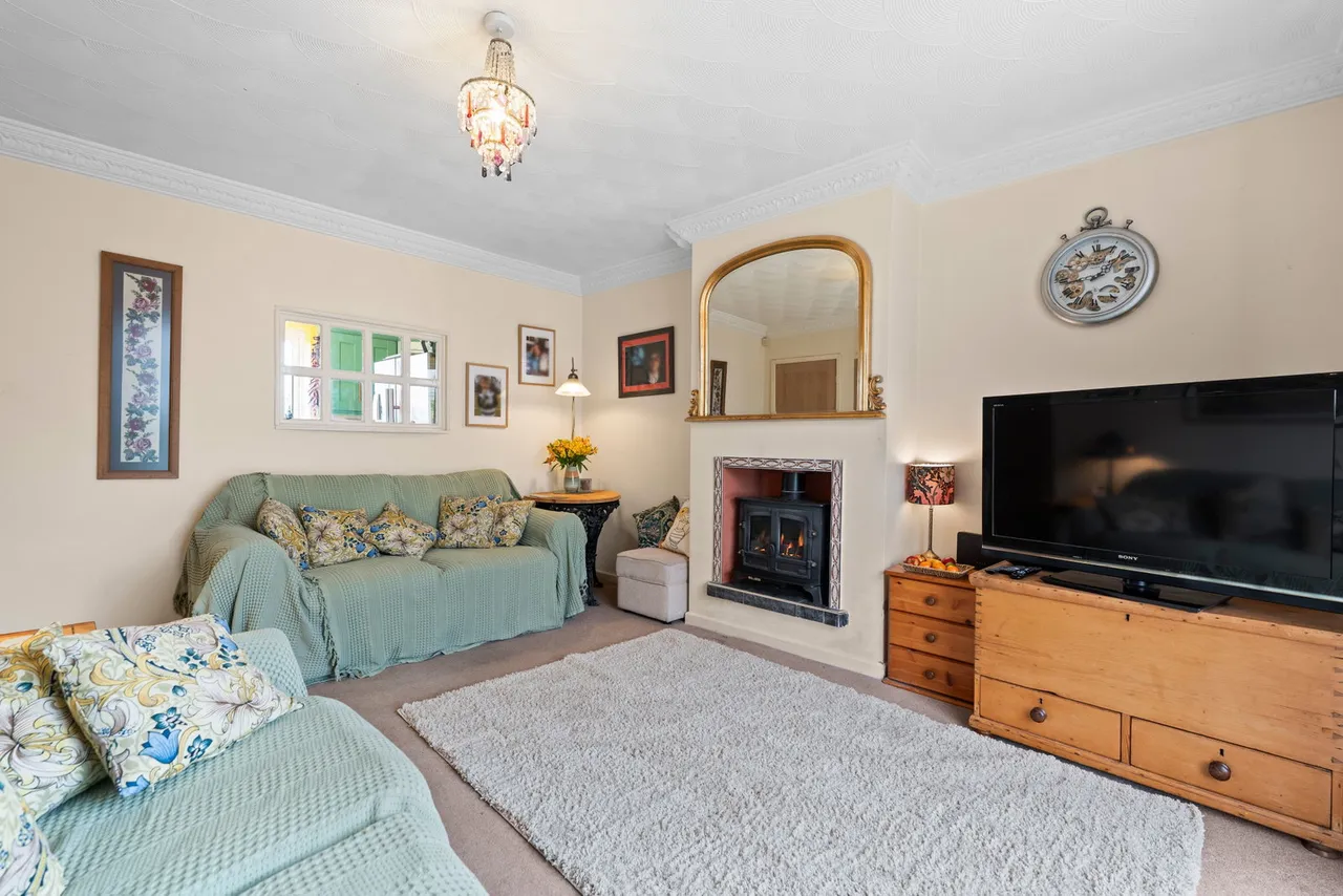 Longfields Crescent, Hoyland, S74, photo 7