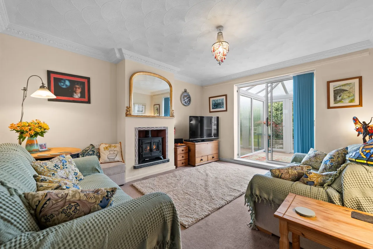 Longfields Crescent, Hoyland, S74, photo 8