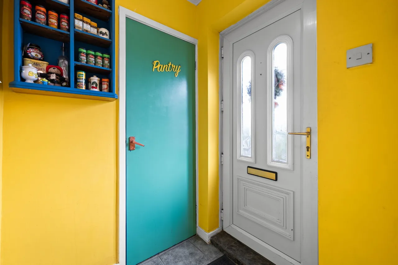 Longfields Crescent, Hoyland, S74, photo 12
