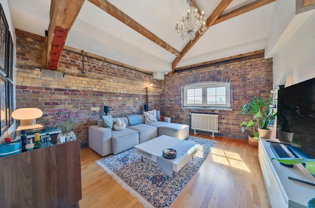 2 bed flat for sale, Rotherhithe Street, London, SE16