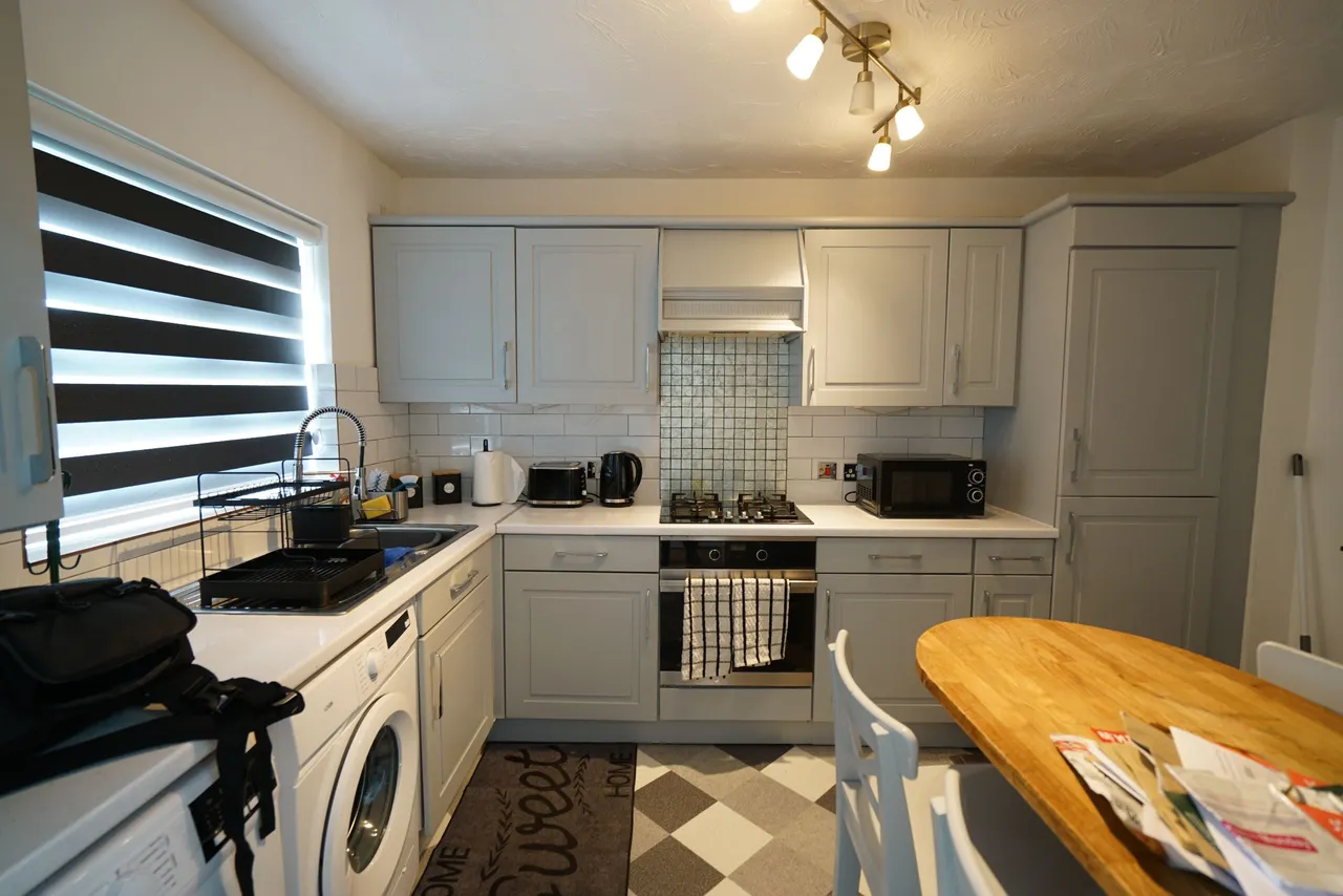 Mayflower Road, Grays, Essex, RM16 6BE, photo 3