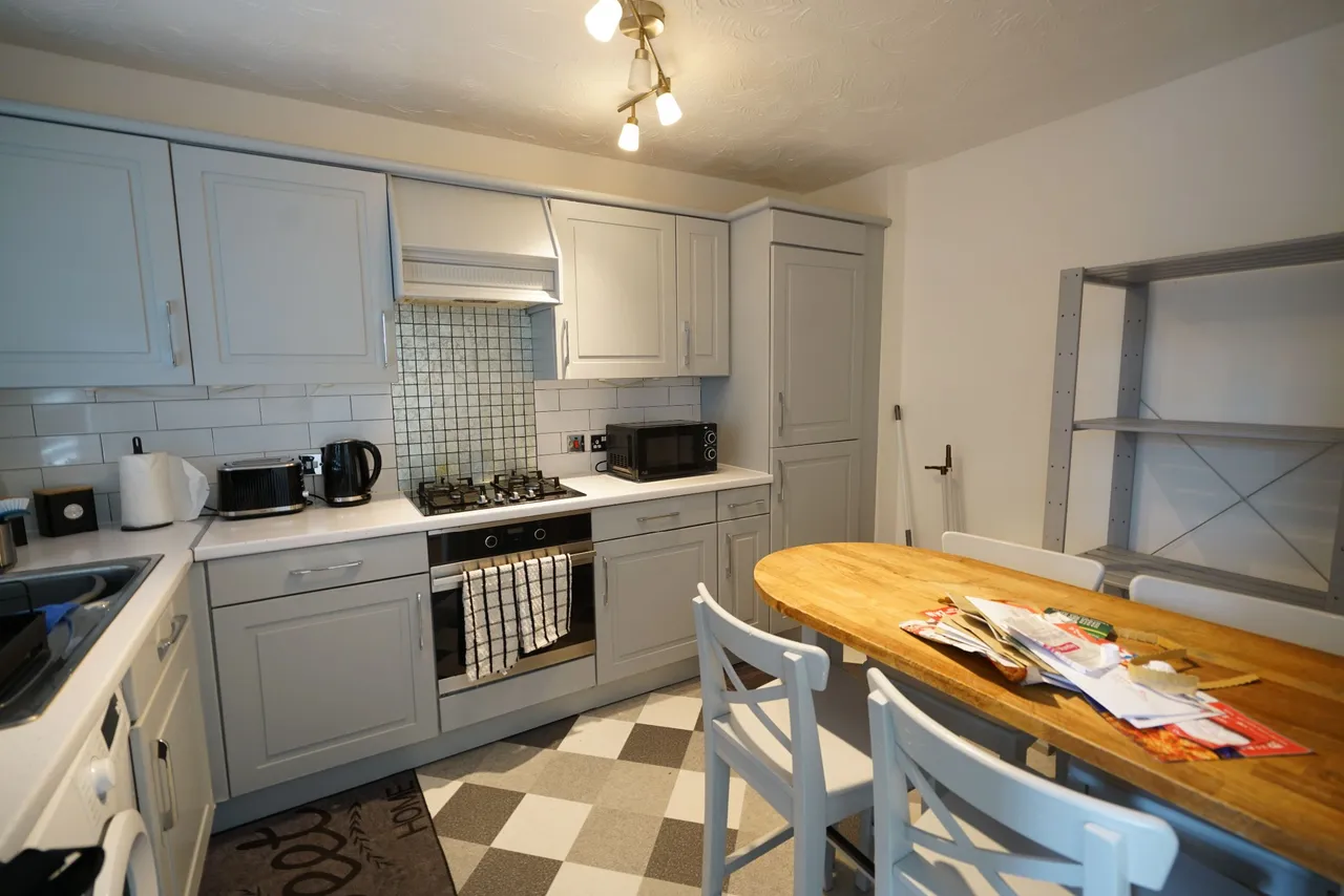 Mayflower Road, Grays, Essex, RM16 6BE, photo 2