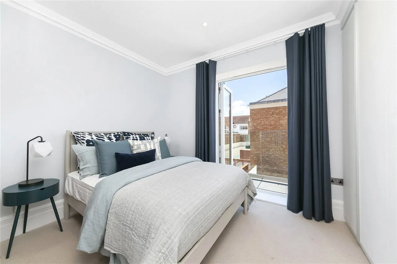 Kings Road, Richmond, TW10, photo 11