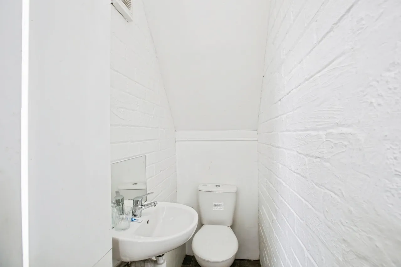 Ovenden Way, Halifax, West Yorkshire, HX3, photo 8