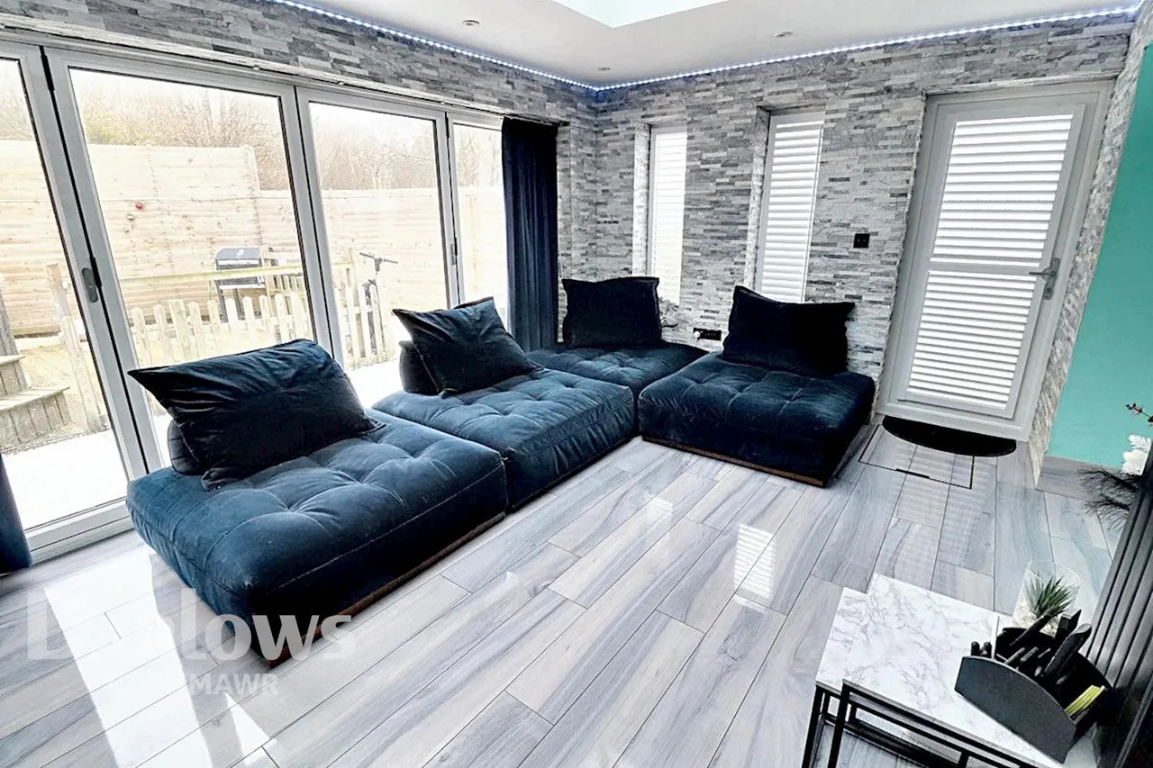 Lakeside Close, Brynmawr, photo 9