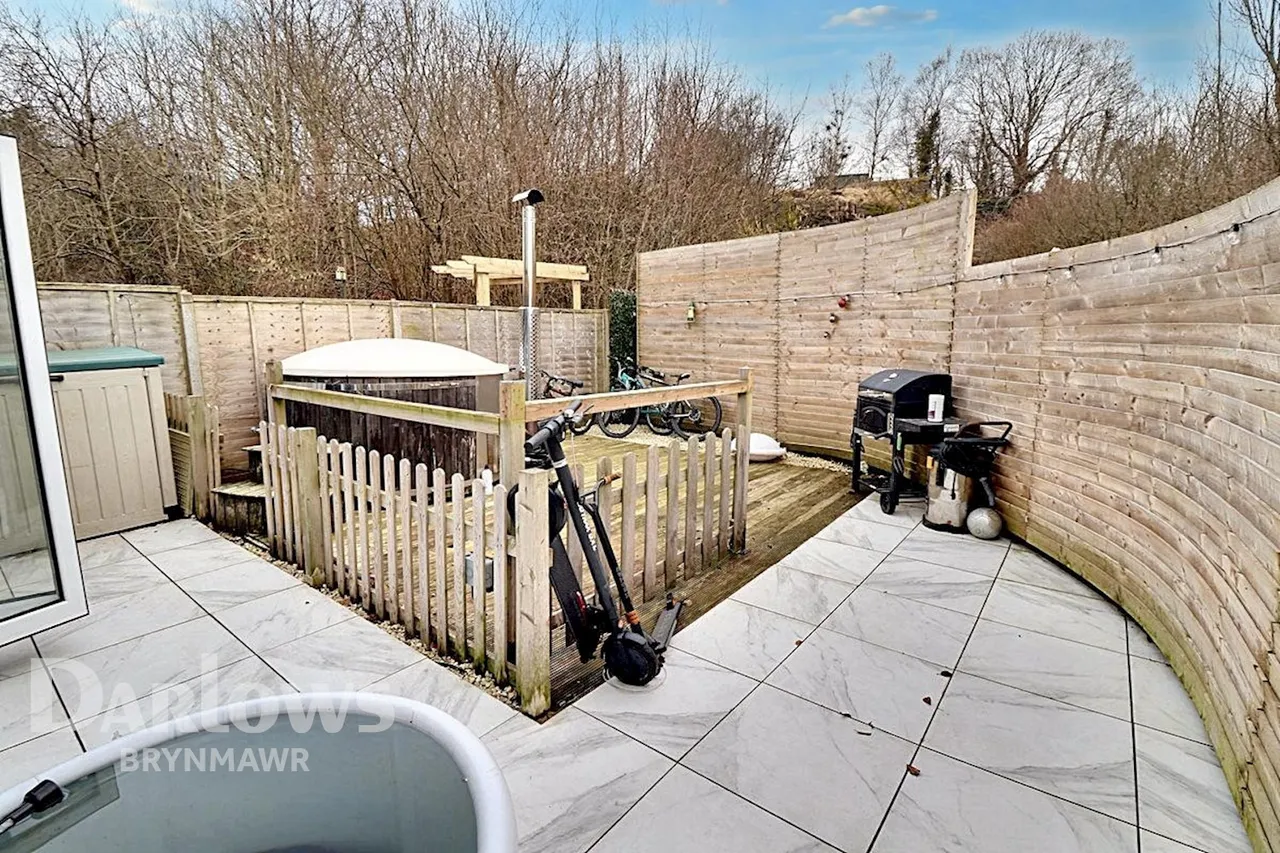 Lakeside Close, Brynmawr, photo 25