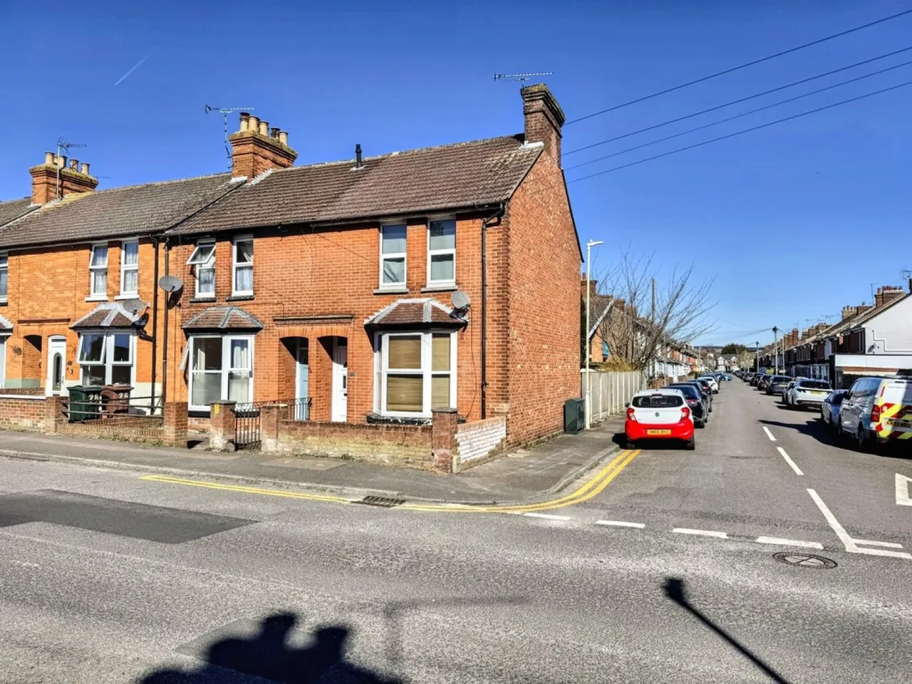 3 bed house to rent — Bond Road, Ashford