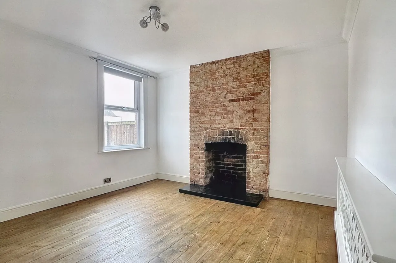 Bond Road, Ashford, photo 6