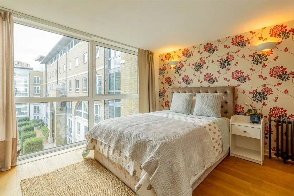 Hopton Road, Woolwich, SE18, photo 4
