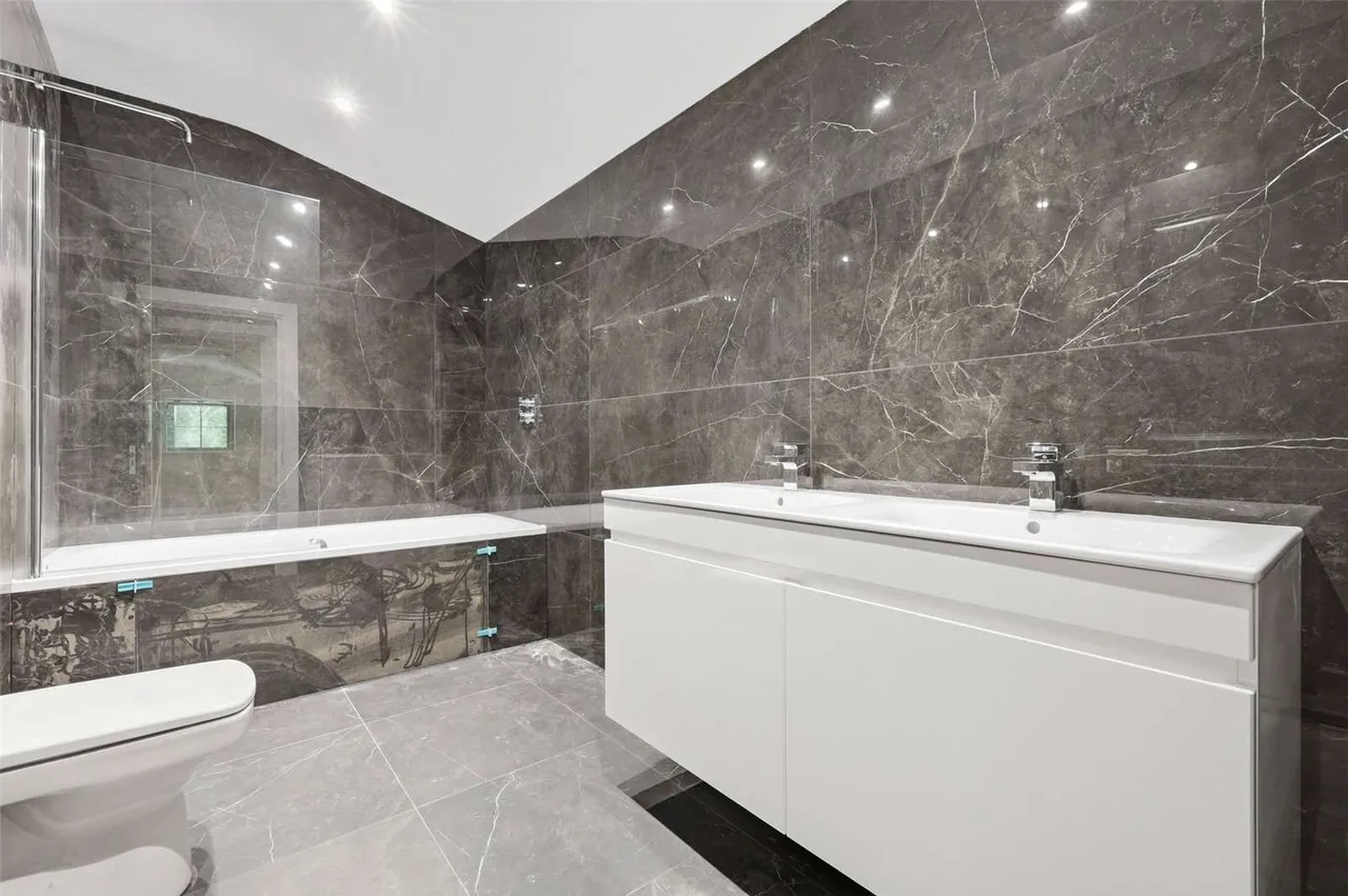 Maple Croft, Great Hormead, Buntingford, Hertfordshire, SG9 0NS, photo 12