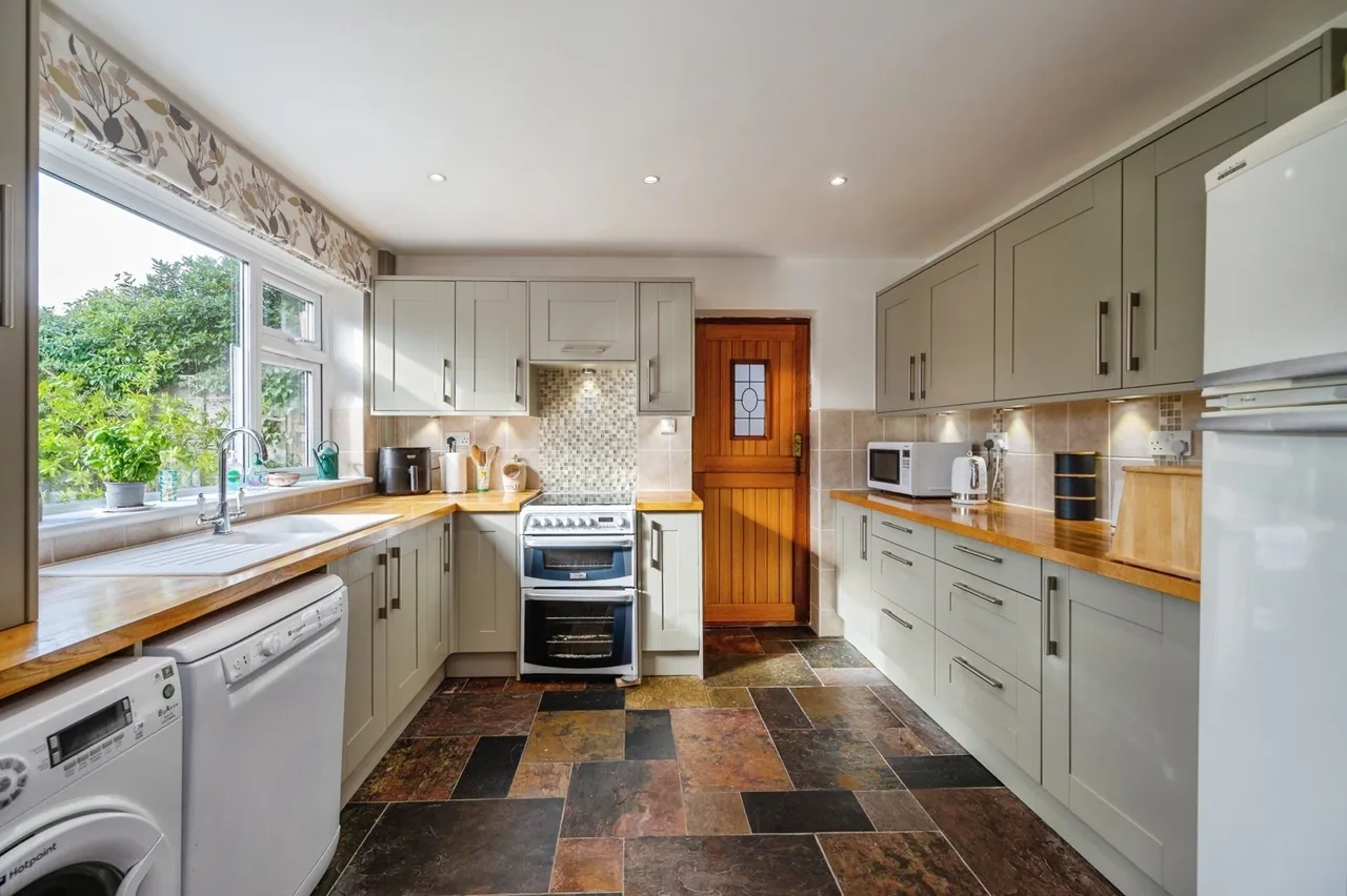 Bacon Lane, Hayling Island, PO11, photo 5