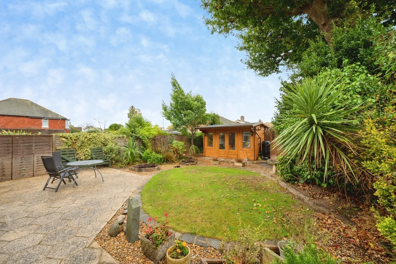 Bacon Lane, Hayling Island, PO11, photo 18