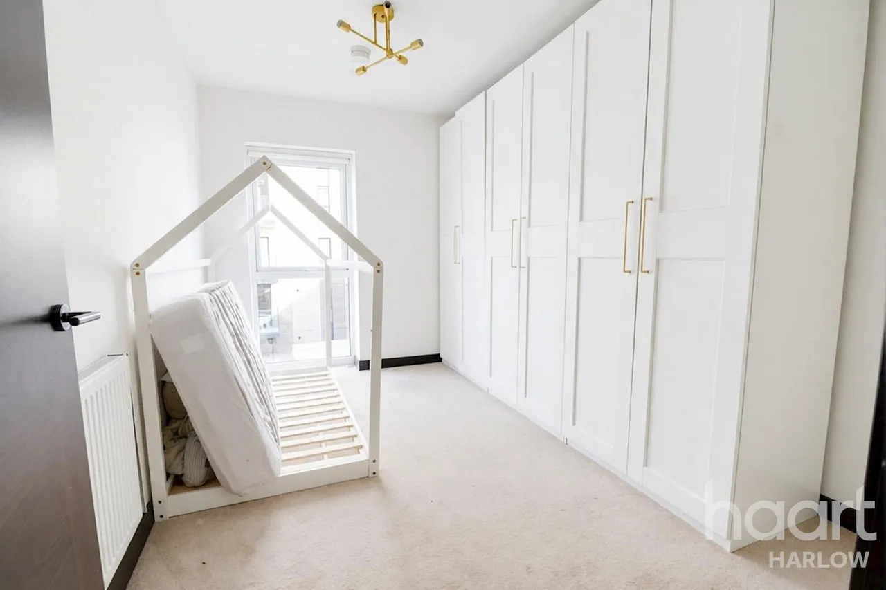 Edinburgh Gate, Harlow, CM20, photo 7
