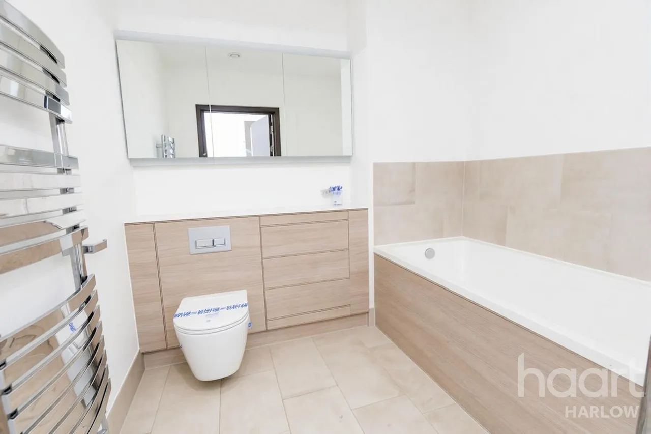 Edinburgh Gate, Harlow, CM20, photo 8