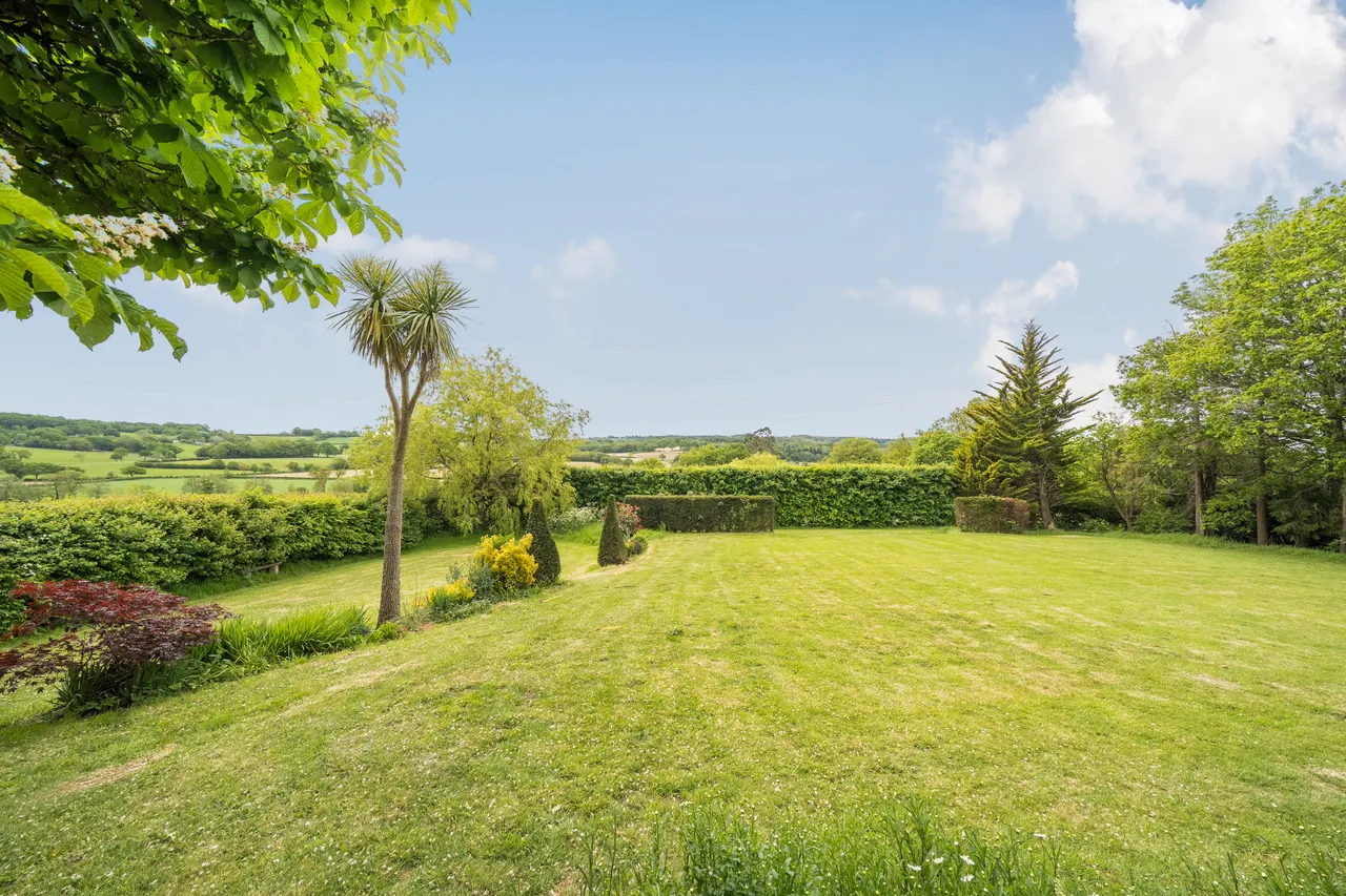 School Hill, Burwash, TN19, photo 12