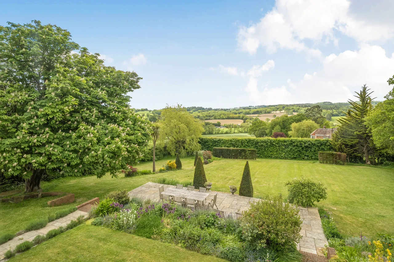 School Hill, Burwash, TN19, photo 9