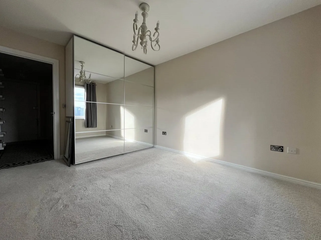 Prince Regent Road, Hounslow, TW3, photo 5