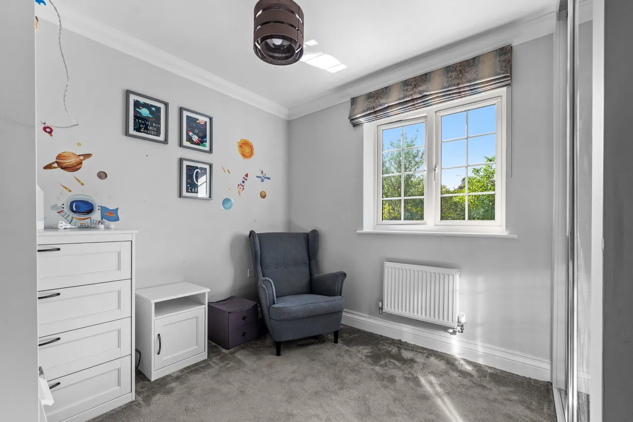 Anmer Close, Tadworth, KT20, photo 14