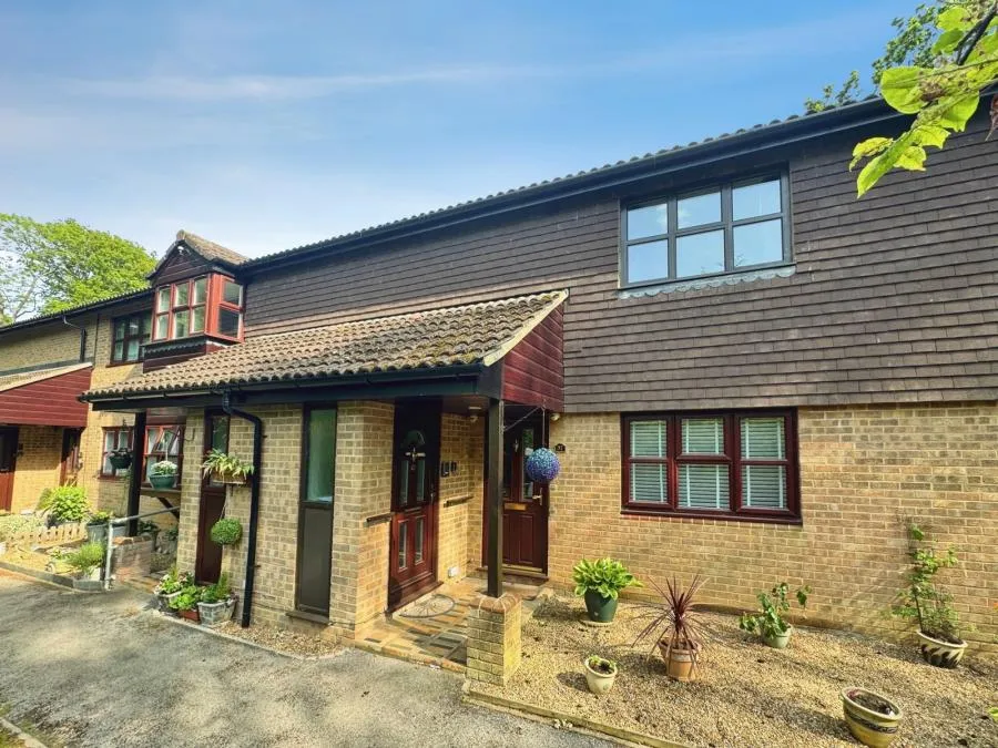 Crowthorne Road, Bracknell, RG12, photo 11