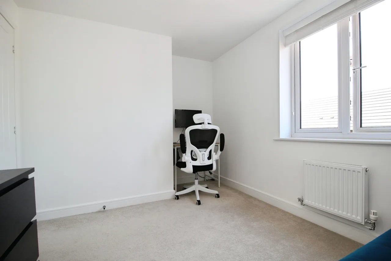 Buckthorn Avenue, Leeds, photo 12