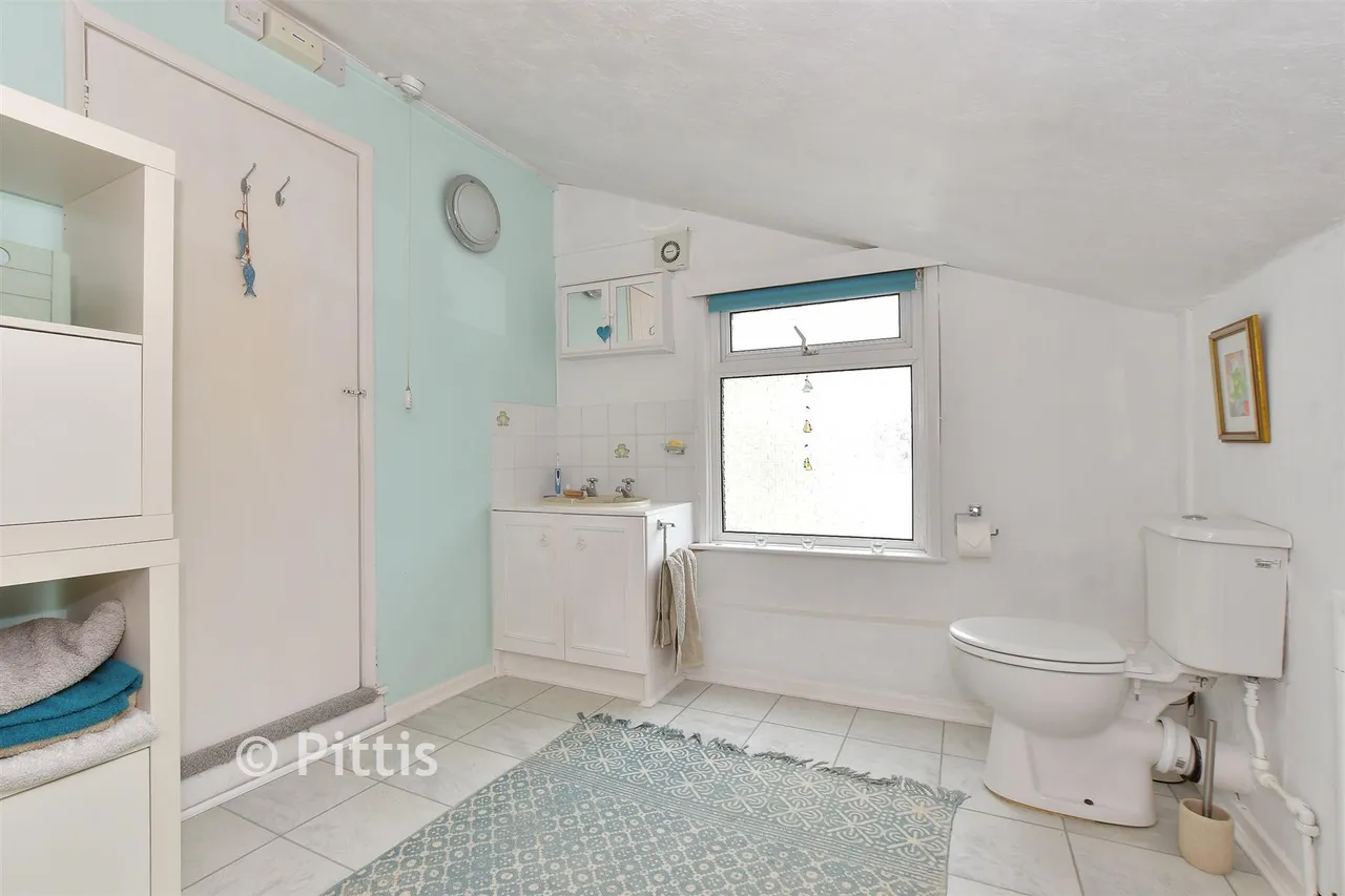 West Street, Ventnor, PO38, photo 11