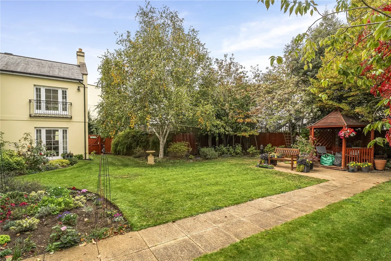 Commercial Street, Cheltenham, GL50, photo 19