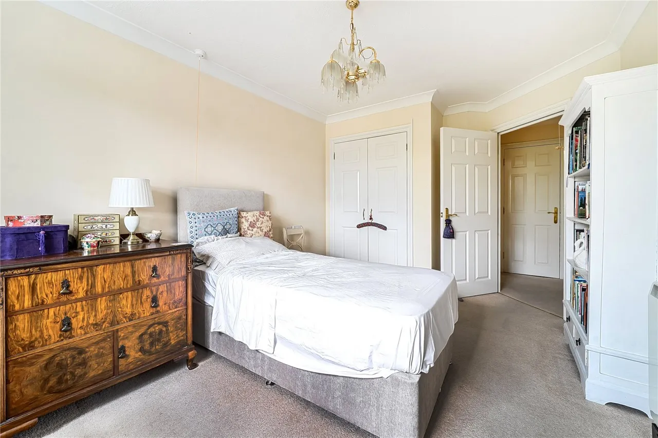 Commercial Street, Cheltenham, GL50, photo 13