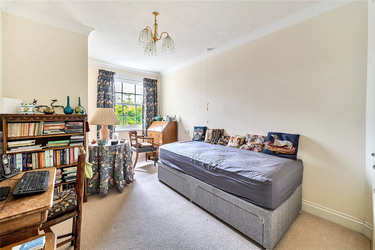 Commercial Street, Cheltenham, GL50, photo 14