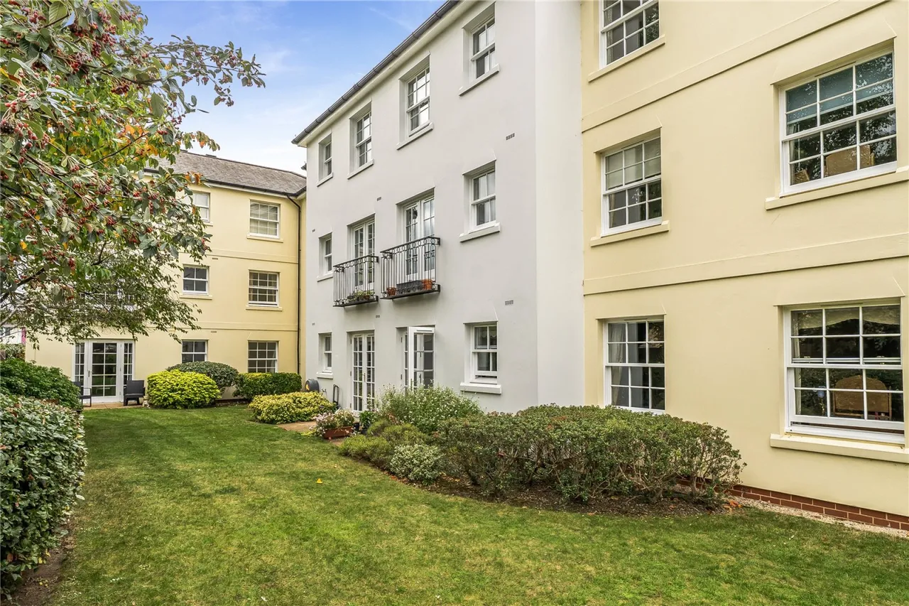 Commercial Street, Cheltenham, GL50, photo 20