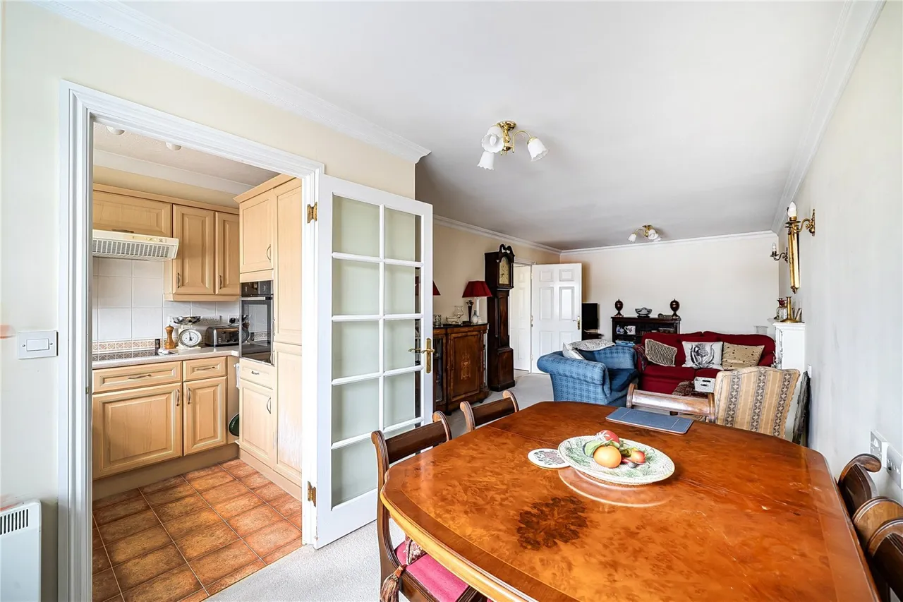Commercial Street, Cheltenham, GL50, photo 6