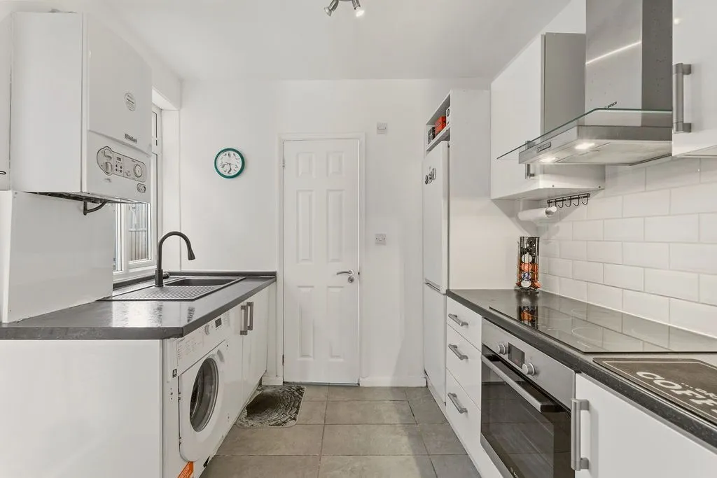 Demesne Road, SM6, photo 3