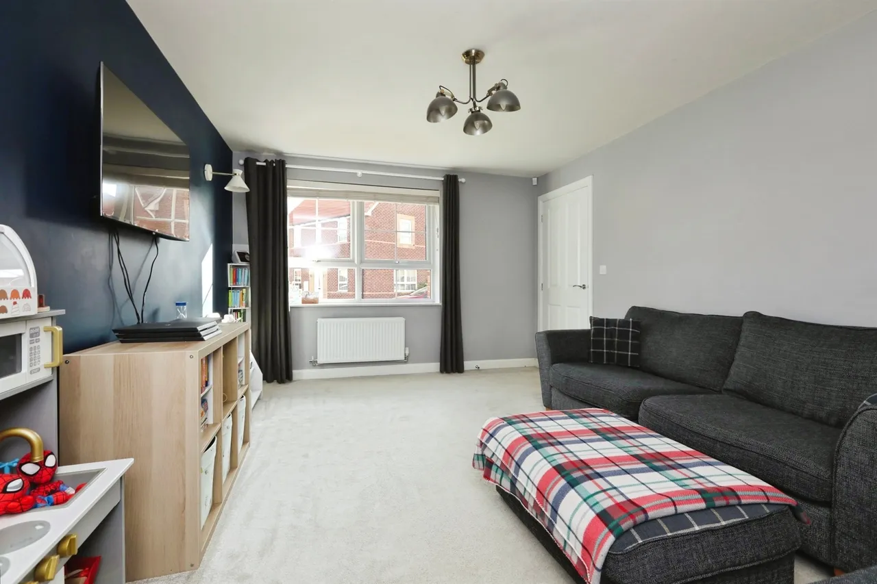 Mirabelle Way, Harworth, Doncaster, photo 2