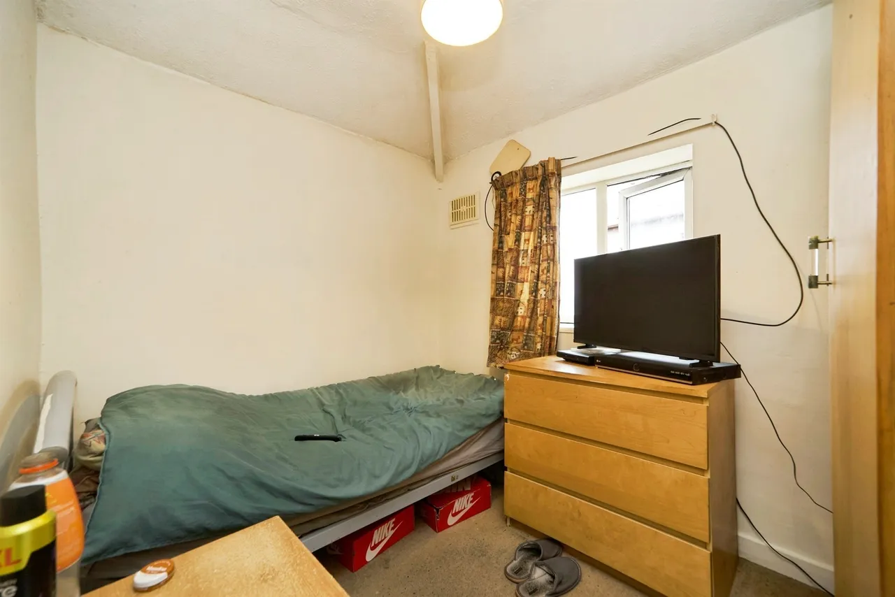Hawthorn Avenue, Yeadon, LS19, photo 12