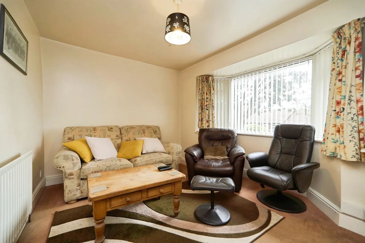 Hawthorn Avenue, Yeadon, LS19, photo 16
