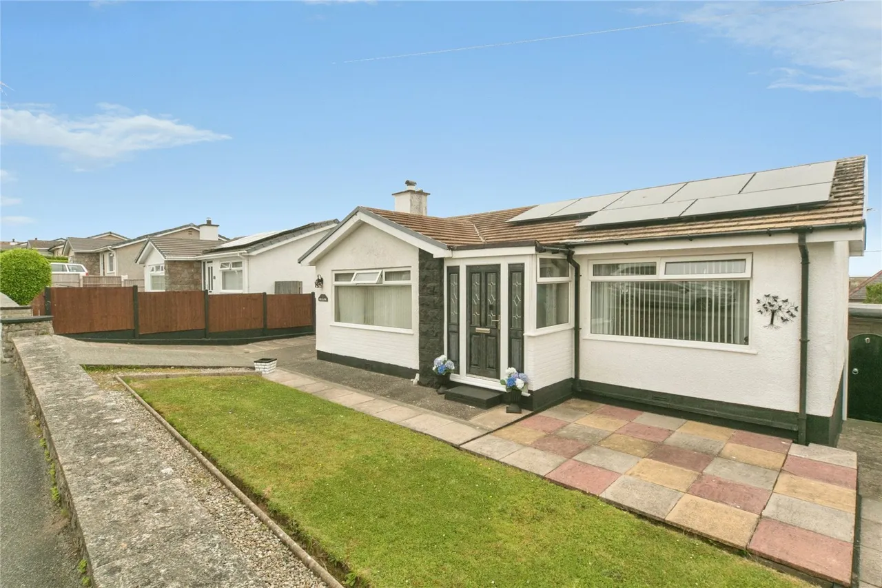 Lon Twrcelyn, Benllech, LL74, photo 24