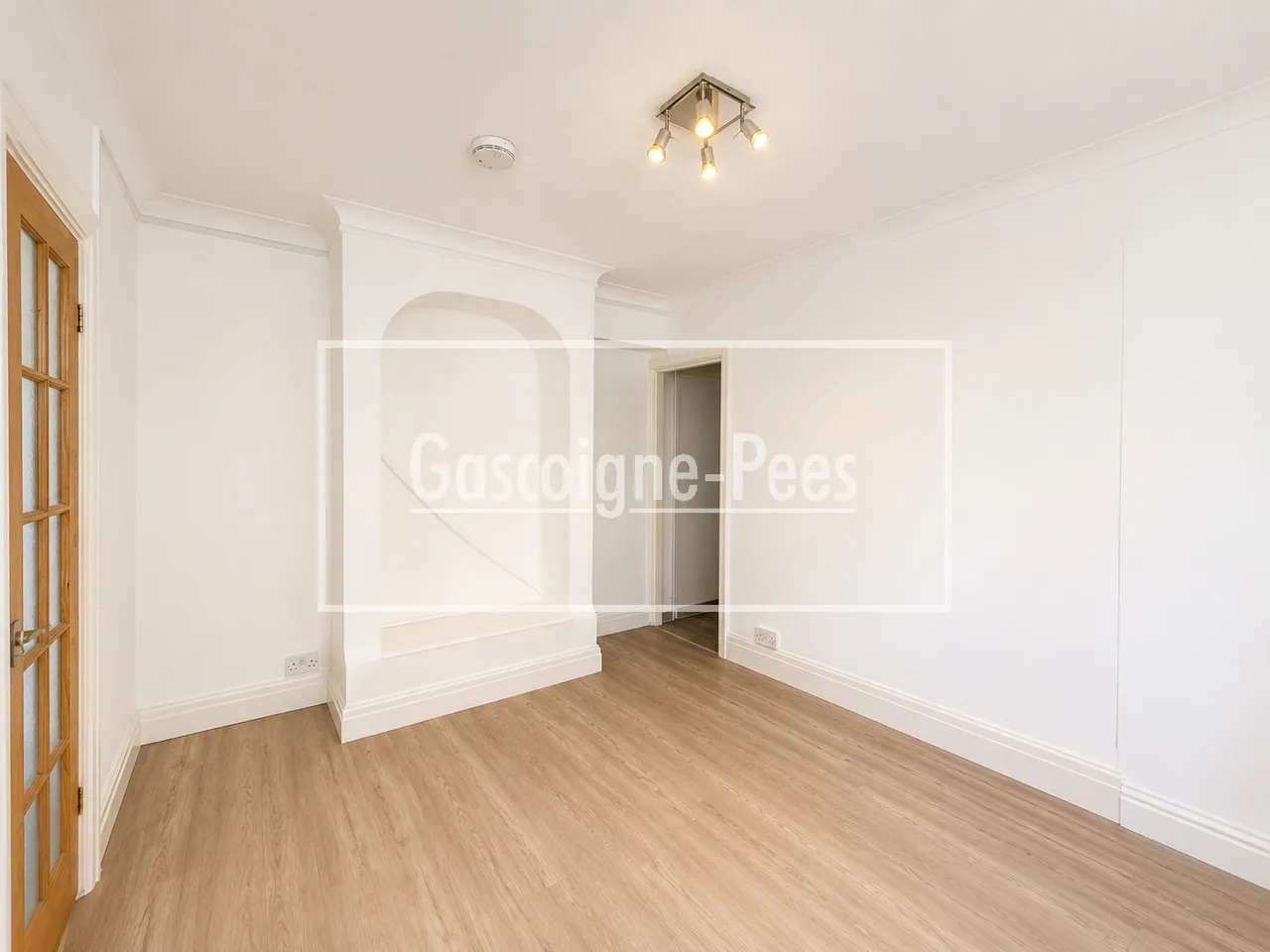 Worplesdon Road, Guildford, GU2, photo 4