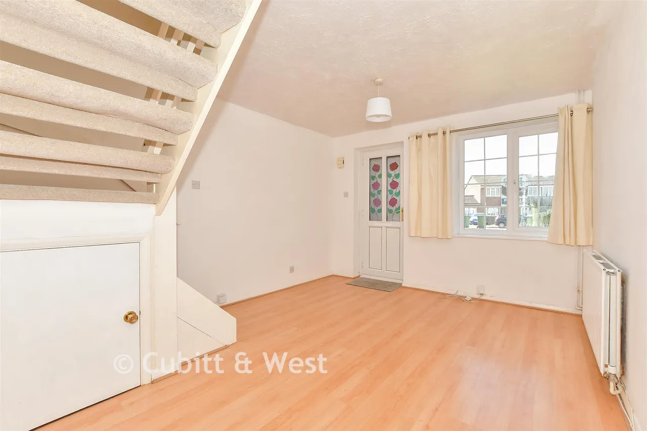 Mapledown Close, Southwater, RH13, photo 5