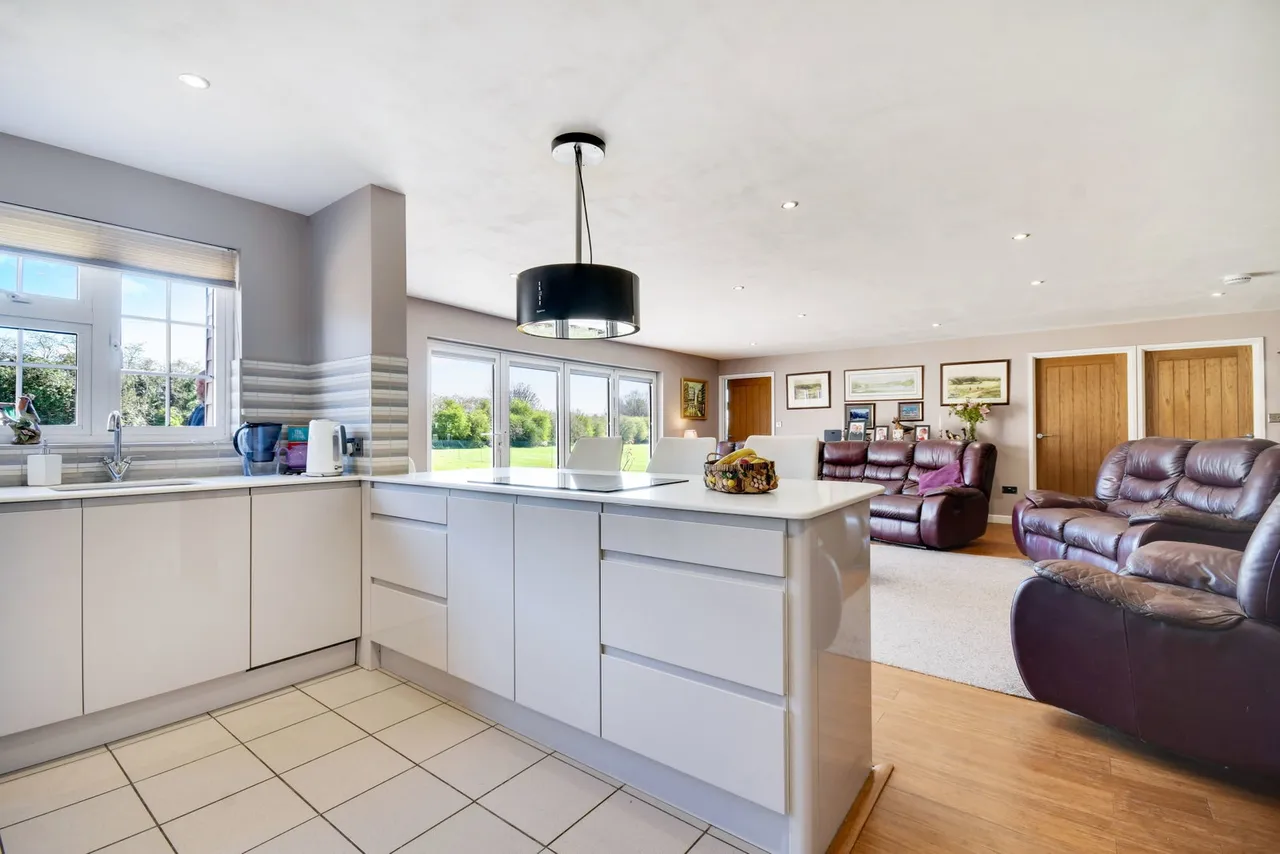 Church Road, Great Hallingbury, Bishop's Stortford, CM22 7PE, photo 4