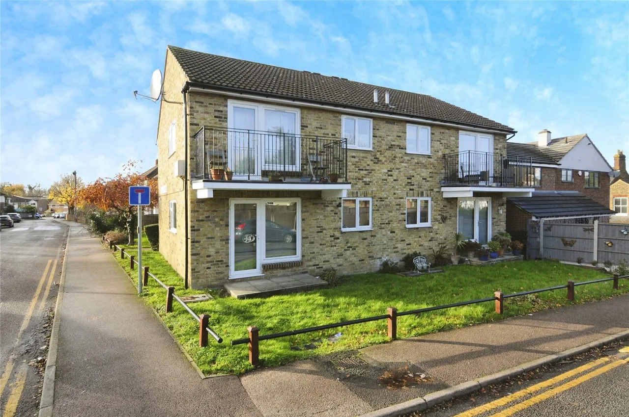 Firsgrove Road, Warley, Brentwood, Essex, CM14, photo 12