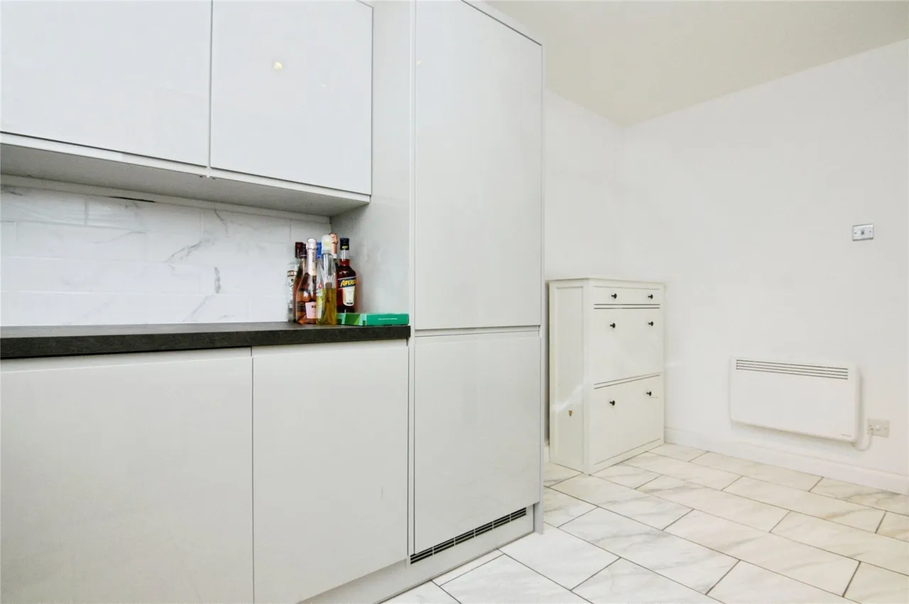 Firsgrove Road, Warley, Brentwood, Essex, CM14, photo 8