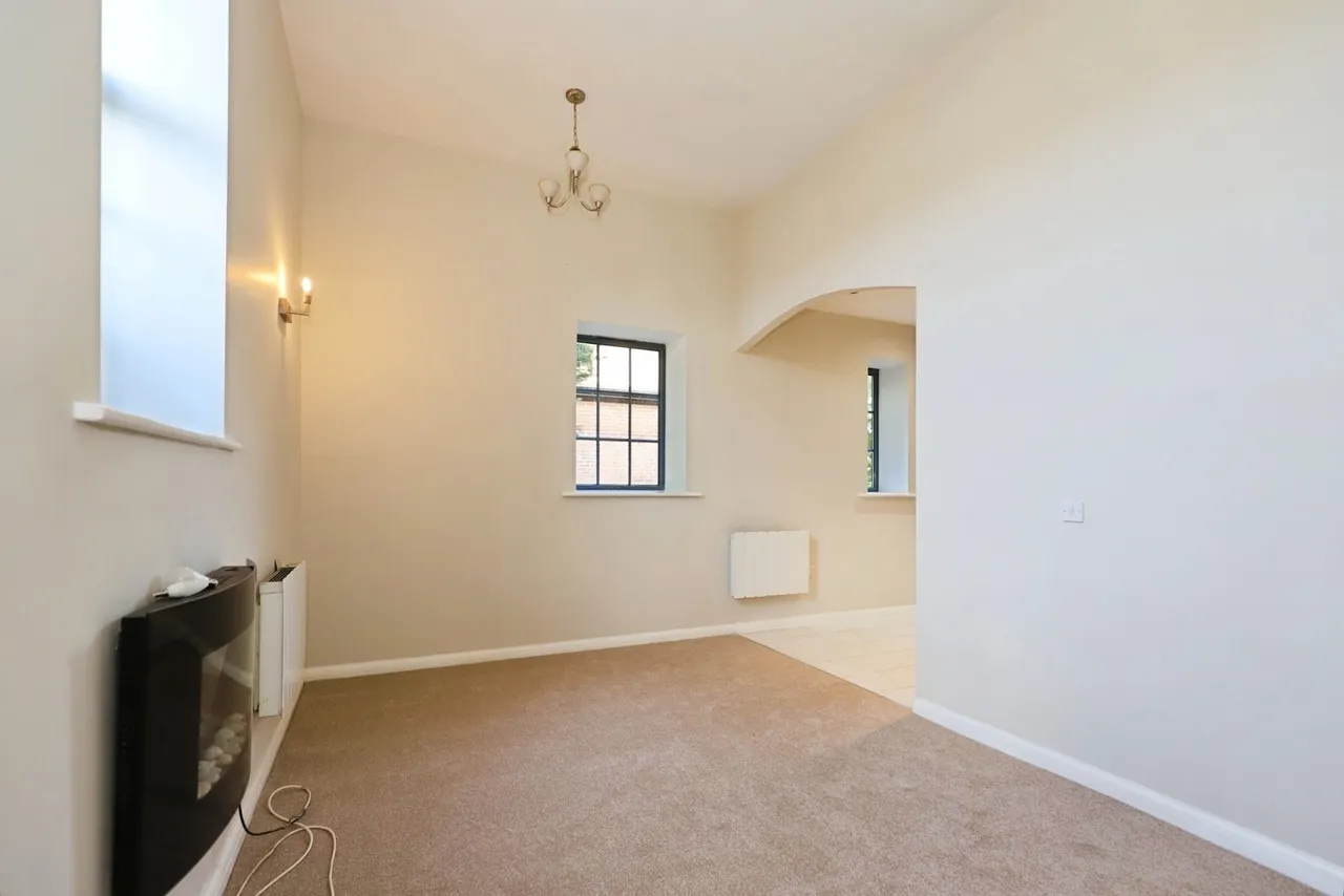 Castle Road, Kidderminster, DY11, photo 10