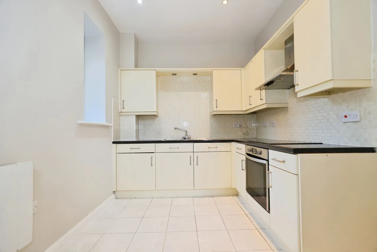 Castle Road, Kidderminster, DY11, photo 12