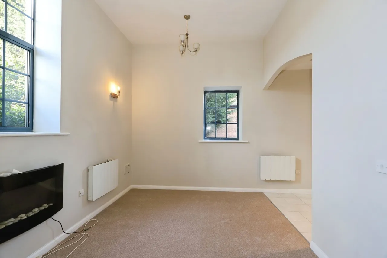 Castle Road, Kidderminster, DY11, photo 13