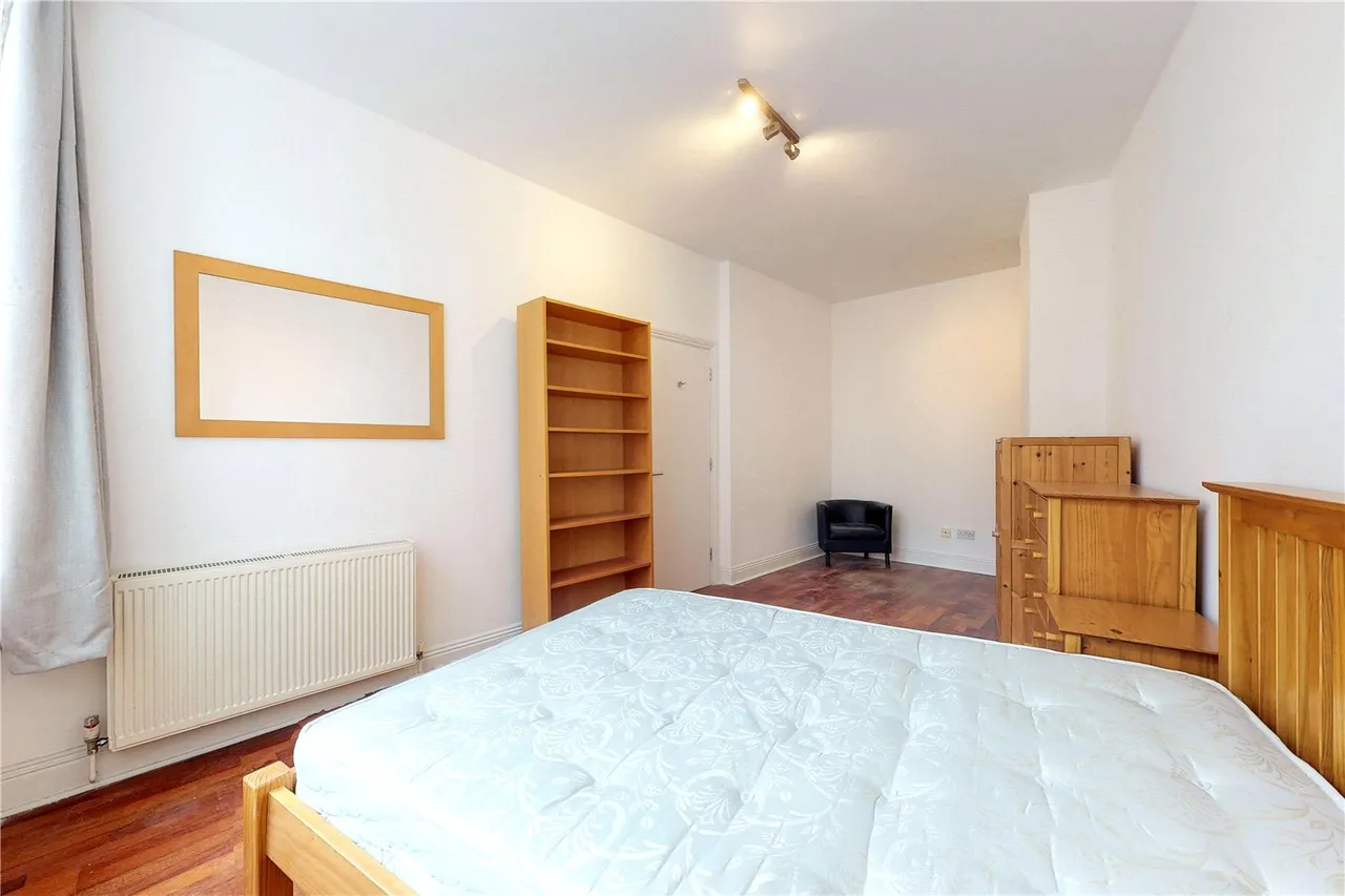 Bunhill Row, London, EC1Y, photo 9