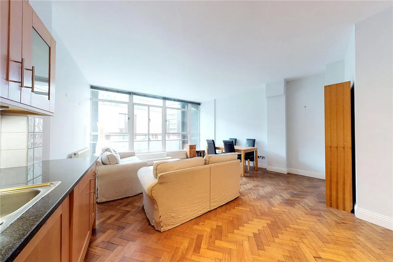 Bunhill Row, London, EC1Y, photo 15