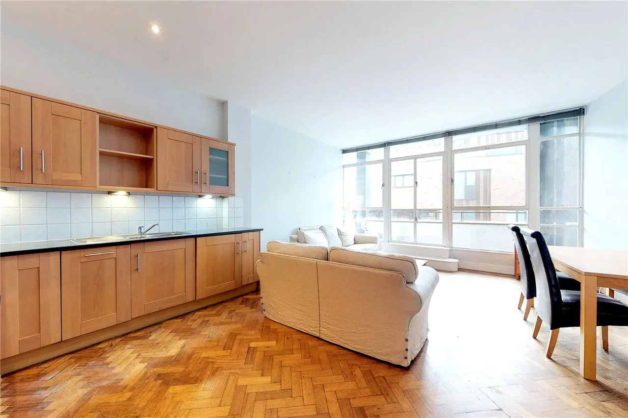 Bunhill Row, London, EC1Y, photo 6