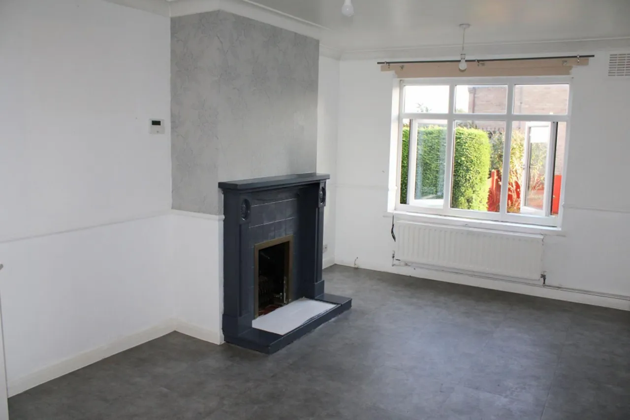 Yarborough Crescent, Broughton, DN20, photo 2