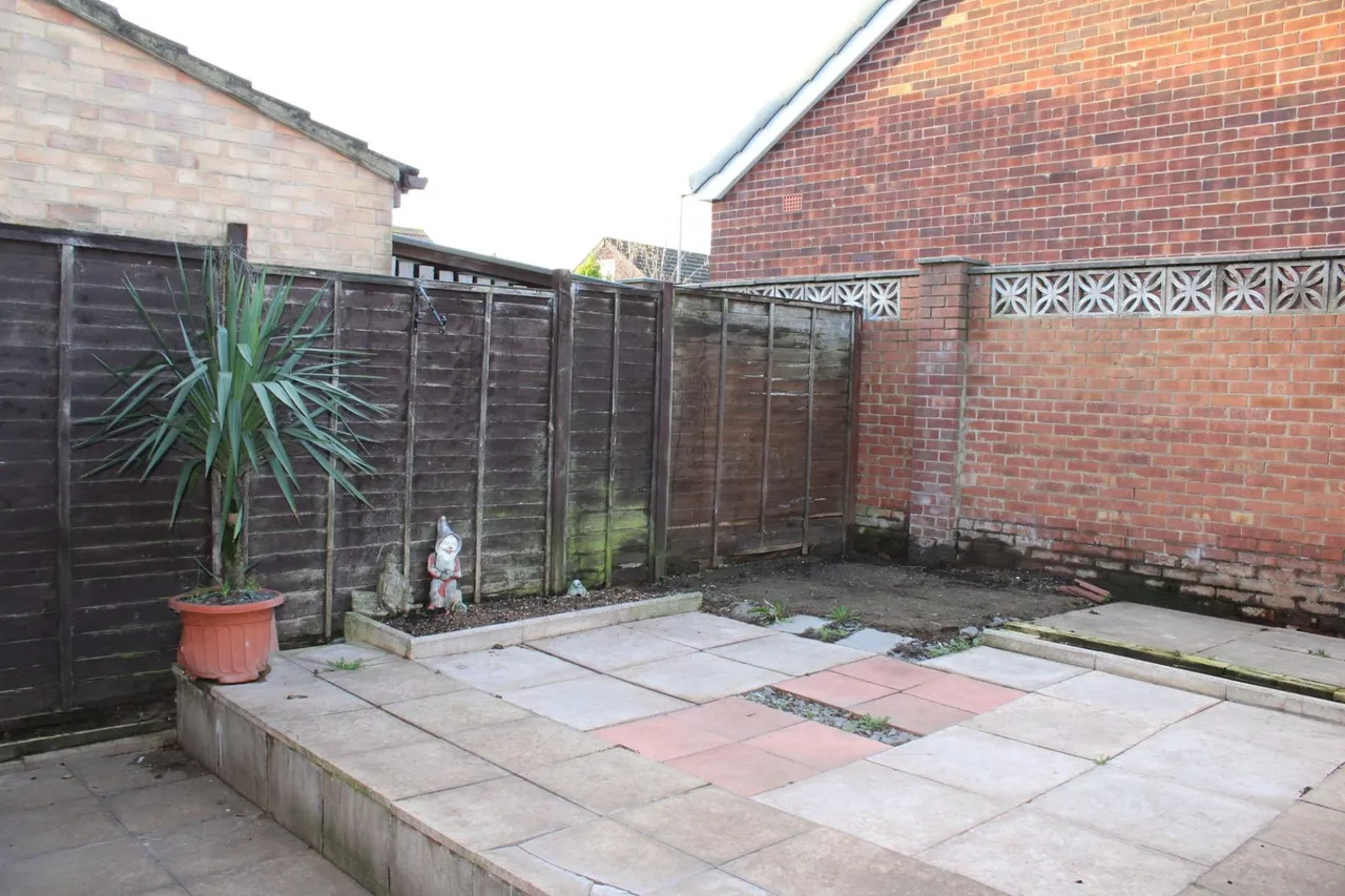 Yarborough Crescent, Broughton, DN20, photo 7
