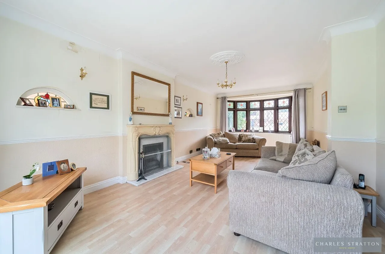Lake Rise, Romford, Essex, RM1 4EE, photo 6