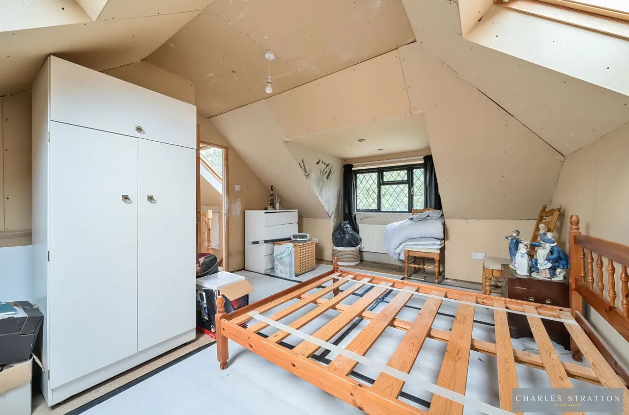 Lake Rise, Romford, Essex, RM1 4EE, photo 13